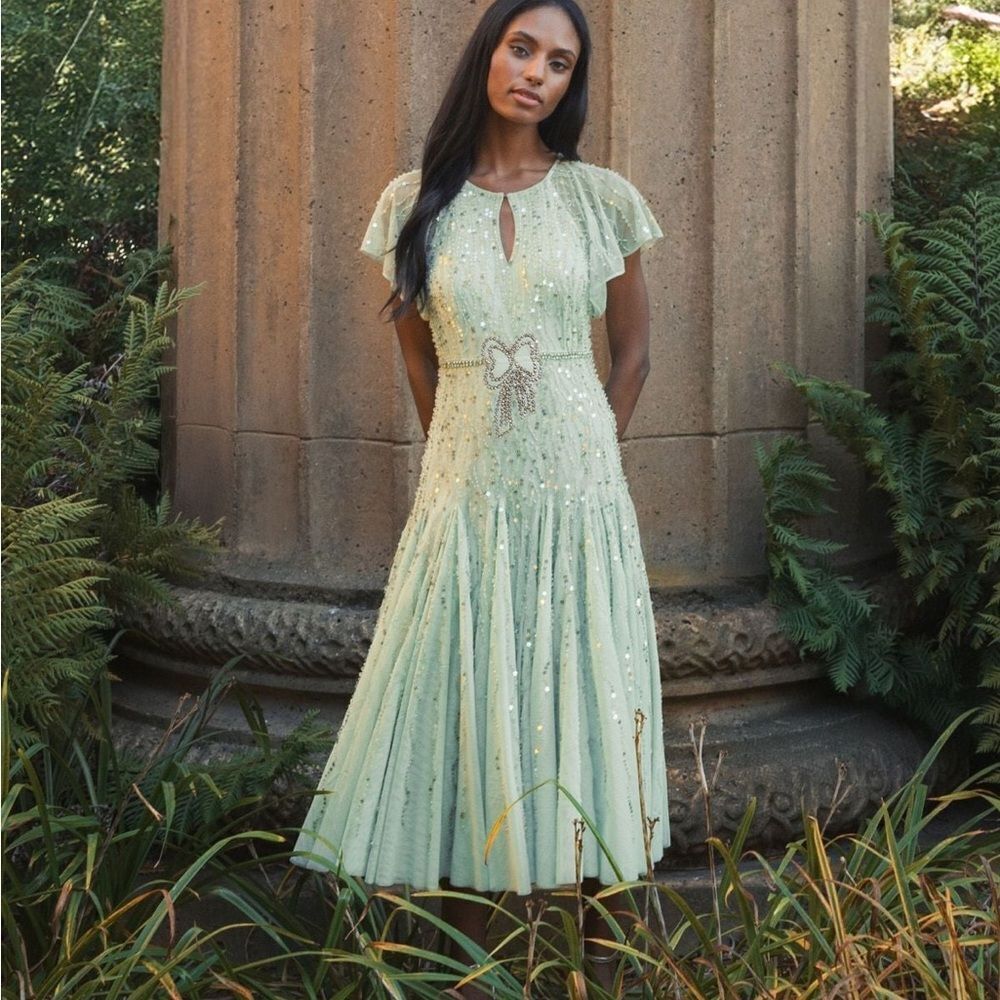 MAC DUGGAL 94128 Green Embellished Bow Flutter Sleeve A Line Midi Dress - Picture 4 of 16